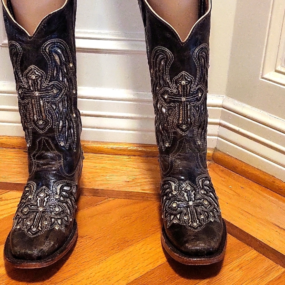 Seven stars cowboy boots